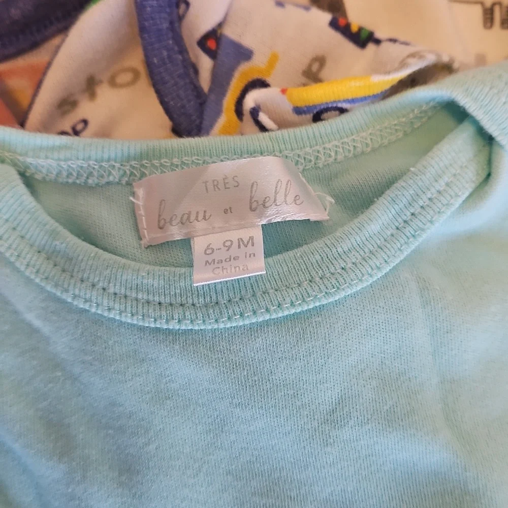 Lot Of Baby Boy Onesies Size 6-9 - Picture 3 of 5